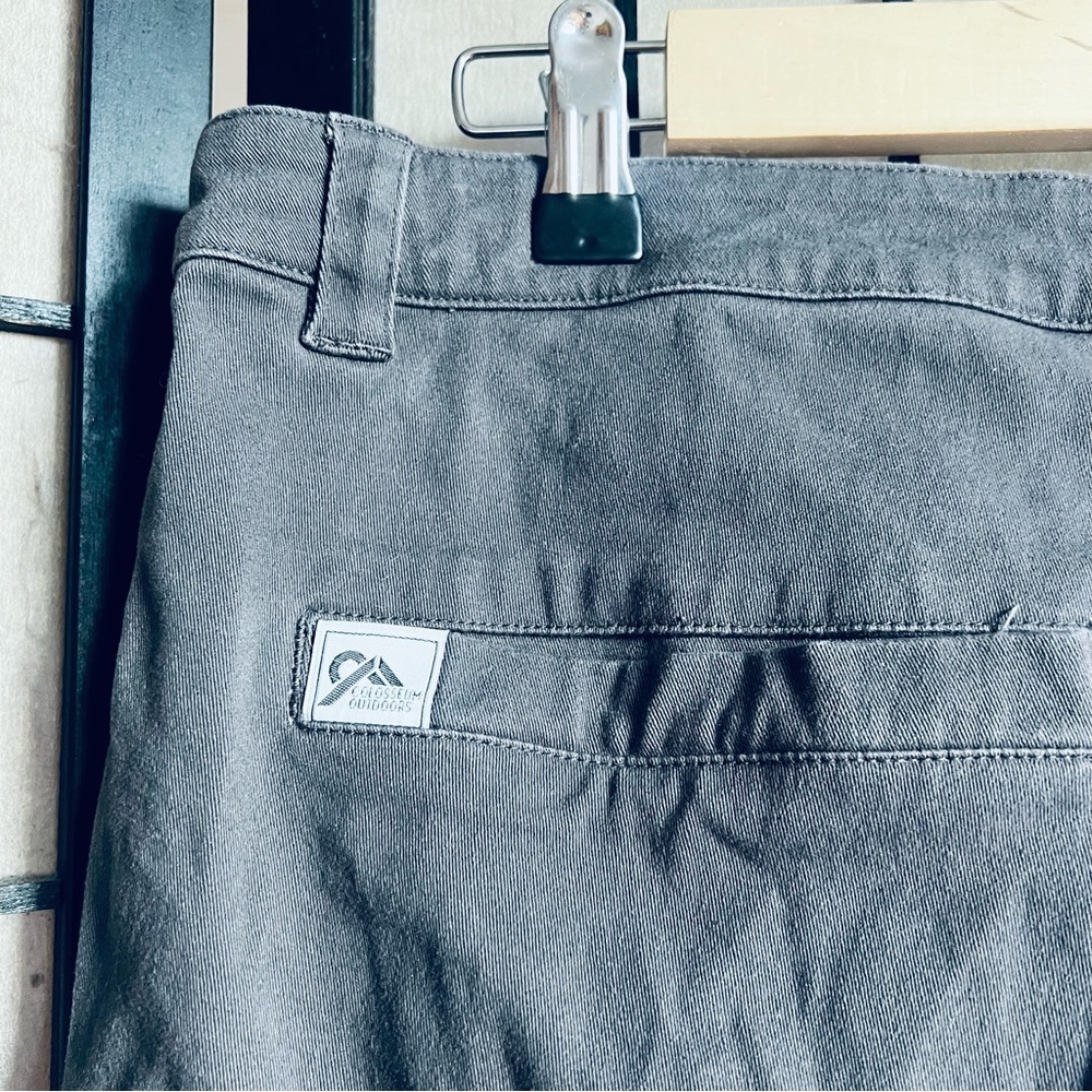 Colosseum athletic grey terrain shorts sz L - Picture 7 of 8